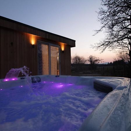 Allt Mor Rentals - Chalet With Hot Tub, And Studio Apartment No Hot Tub Roybridge Luaran gambar