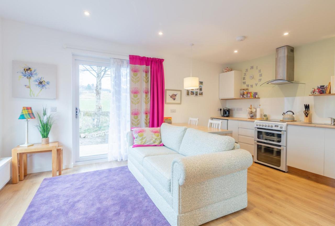 Allt Mor Rentals - Chalet With Hot Tub, And Studio Apartment No Hot Tub Roybridge Luaran gambar