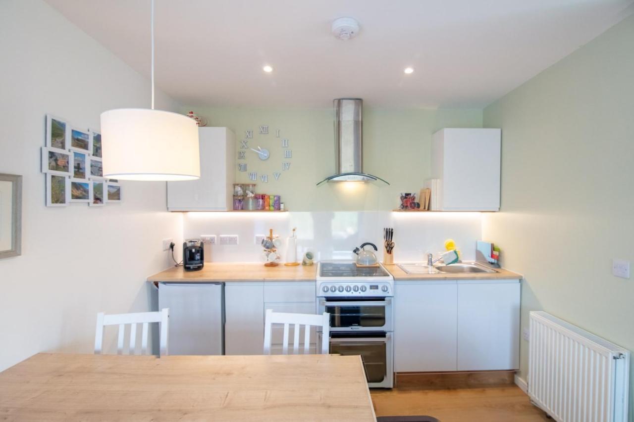 Allt Mor Rentals - Chalet With Hot Tub, And Studio Apartment No Hot Tub Roybridge Luaran gambar