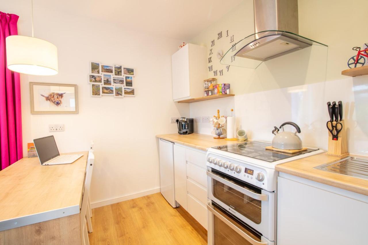 Allt Mor Rentals - Chalet With Hot Tub, And Studio Apartment No Hot Tub Roybridge Luaran gambar
