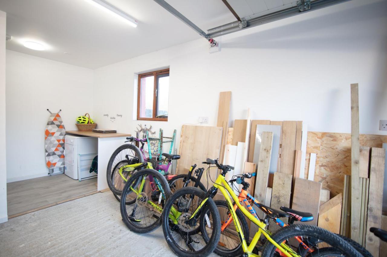 Allt Mor Rentals - Chalet With Hot Tub, And Studio Apartment No Hot Tub Roybridge Luaran gambar